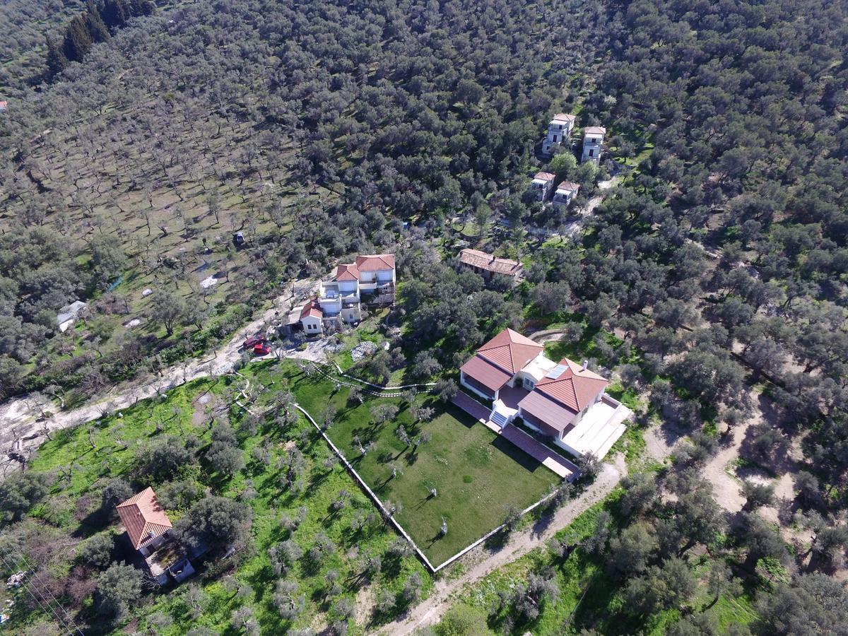 Hotel Gera'S Olive Grove - Elaionas Lesvou à Marmaro  Extérieur photo