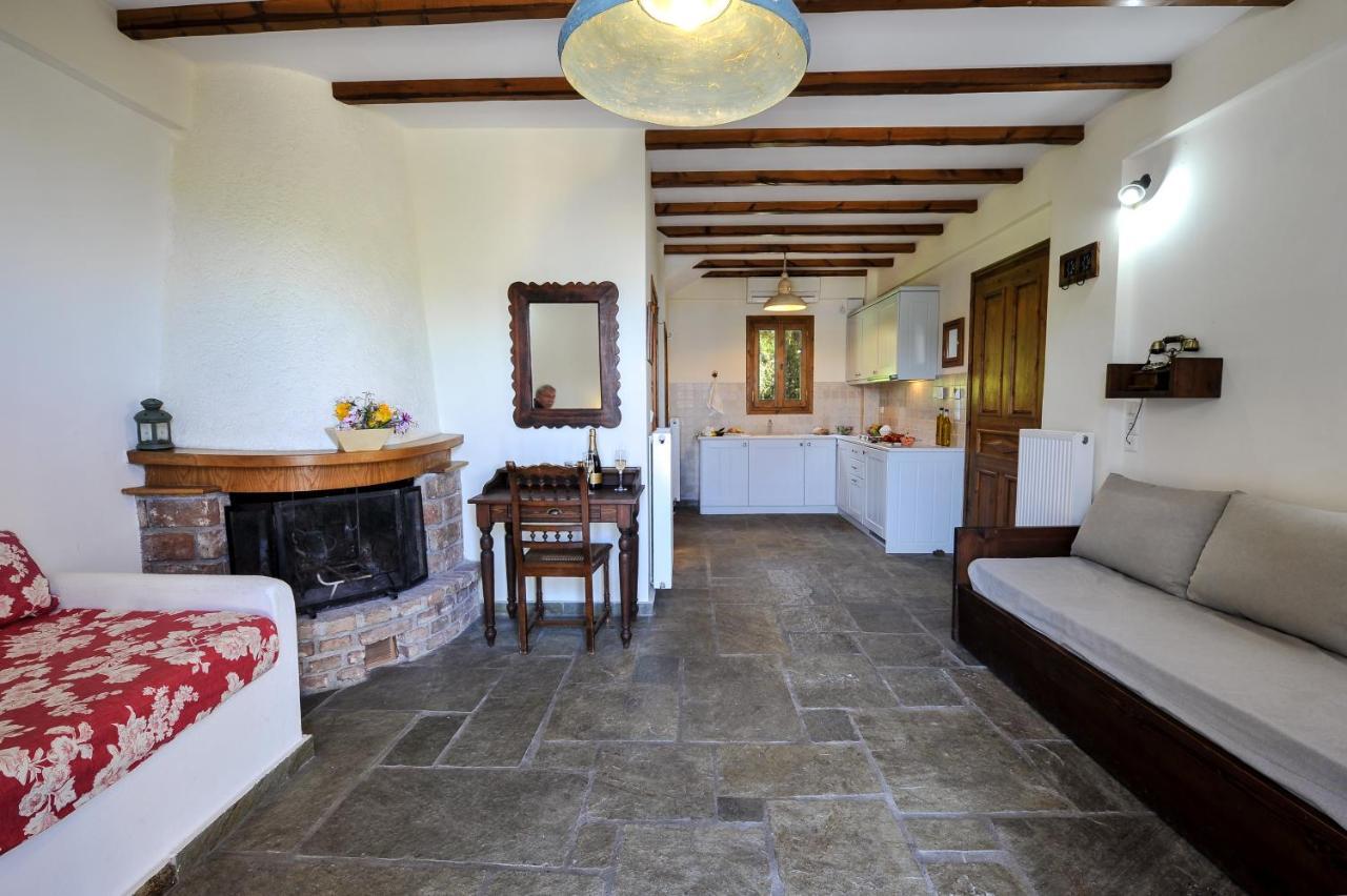 Hotel Gera'S Olive Grove - Elaionas Lesvou à Marmaro  Extérieur photo