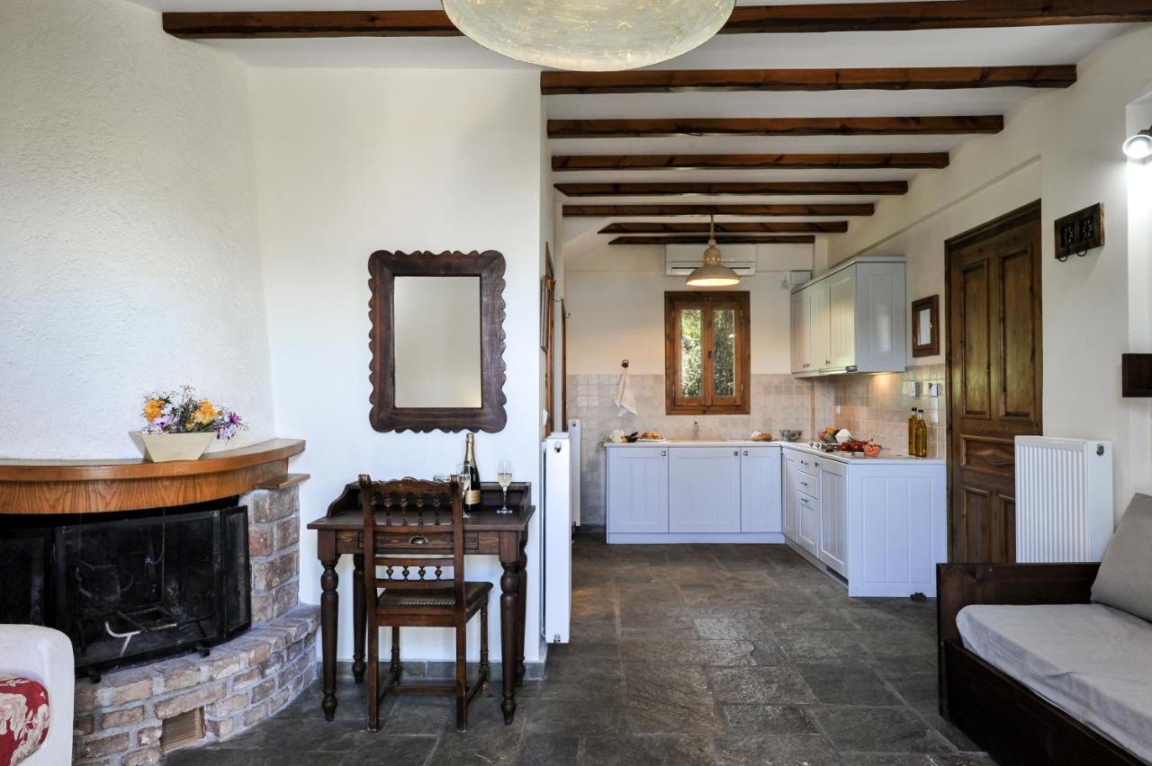 Hotel Gera'S Olive Grove - Elaionas Lesvou à Marmaro  Extérieur photo